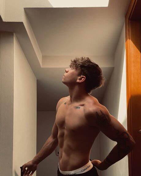 Foto di nudo di fuga di OnlyFans di Gabriele