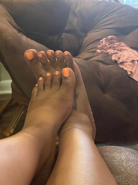 Foto di nudo di fuga di OnlyFans di Tootsies