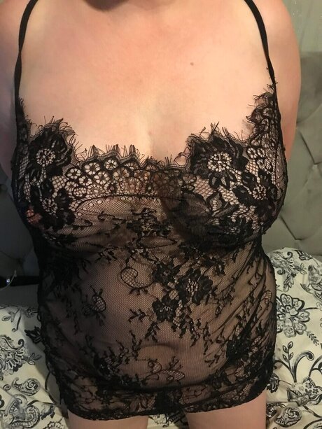 Foto di nudo di fuga di OnlyFans di Curvyblonde
