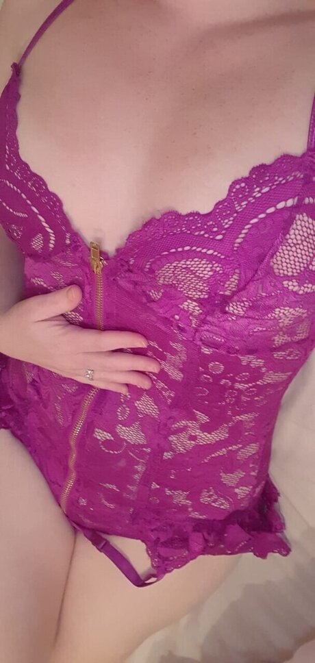Foto di nudo di fuga di OnlyFans di Stacey Stoma