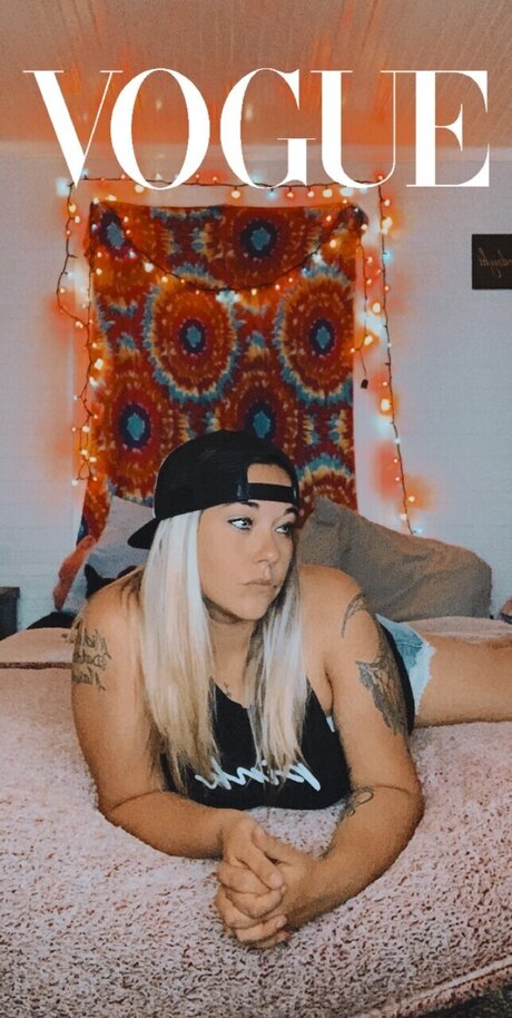 Foto di nudo di fuga di OnlyFans di Corrina