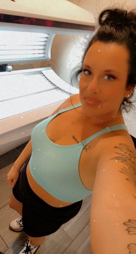 Foto di nudo di fuga di OnlyFans di Haley