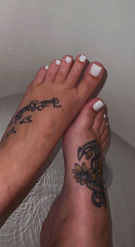 Foto di nudo di fuga di OnlyFans di Marie