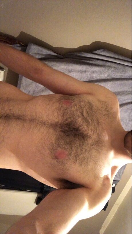 Foto di nudo di fuga di OnlyFans di B
