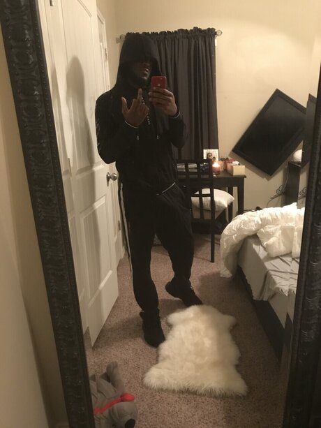 Foto di nudo di fuga di OnlyFans di Darkchocolatethunder