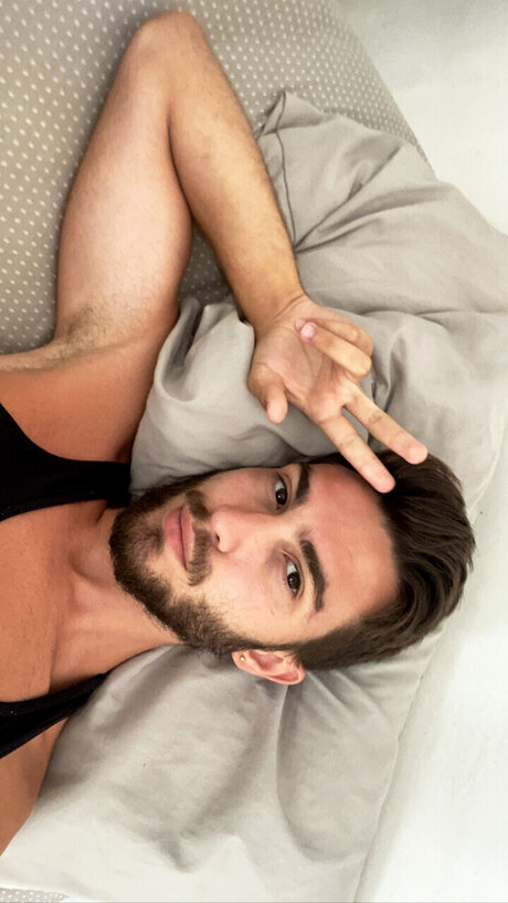 Foto di nudo di fuga di OnlyFans di Andr Bilek