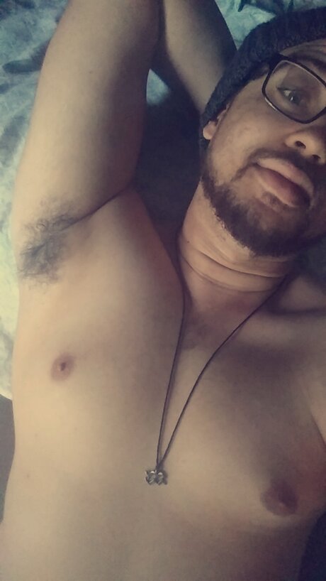 Foto di nudo di fuga di OnlyFans di Giorno