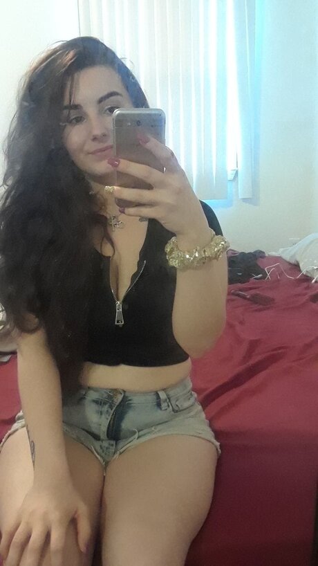 Foto di nudo di fuga di OnlyFans di Banana