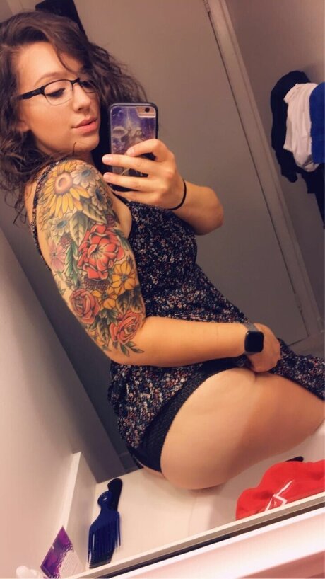 Foto di nudo di fuga di OnlyFans di Blazysusan
