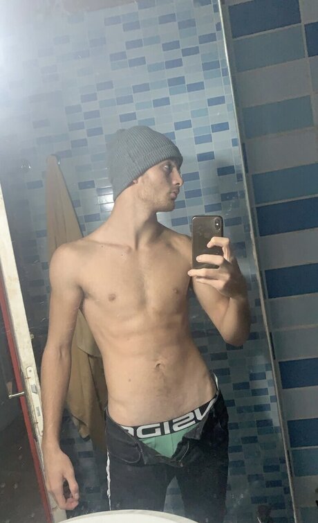 Foto di nudo di fuga di OnlyFans di David