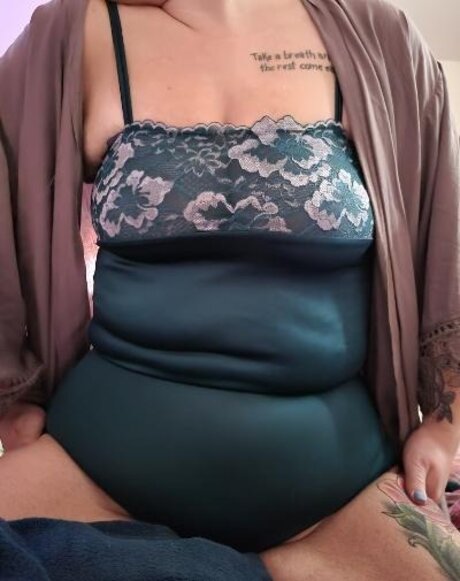 Foto di nudo di fuga di OnlyFans di Cherry Lovely