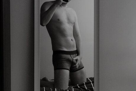 Foto di nudo di fuga di OnlyFans di Frsh