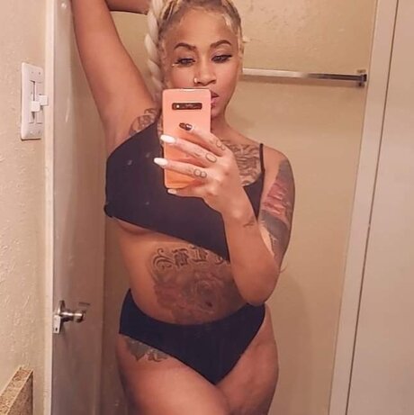 Foto di nudo di fuga di OnlyFans di Miss Me 