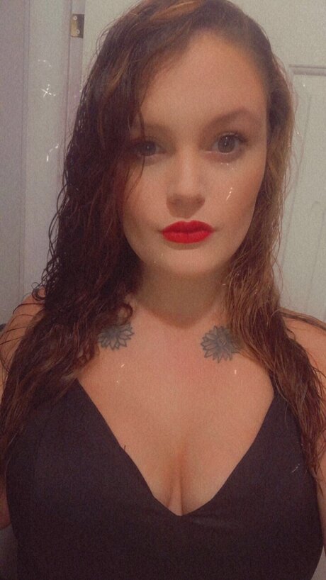 Foto di nudo di fuga di OnlyFans di American Girl