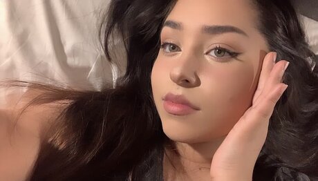 Foto di nudo di fuga di OnlyFans di Lizah