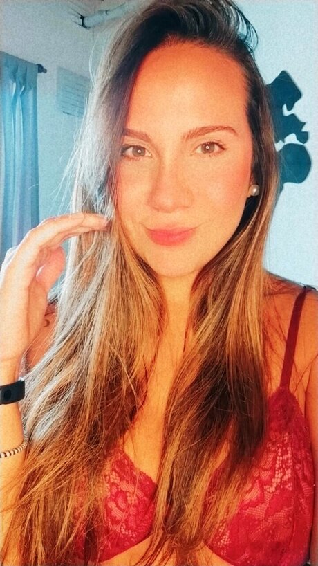 Foto di nudo di fuga di OnlyFans di Valentina