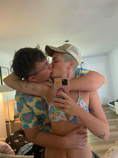 Foto di nudo di fuga di OnlyFans di Shuturp