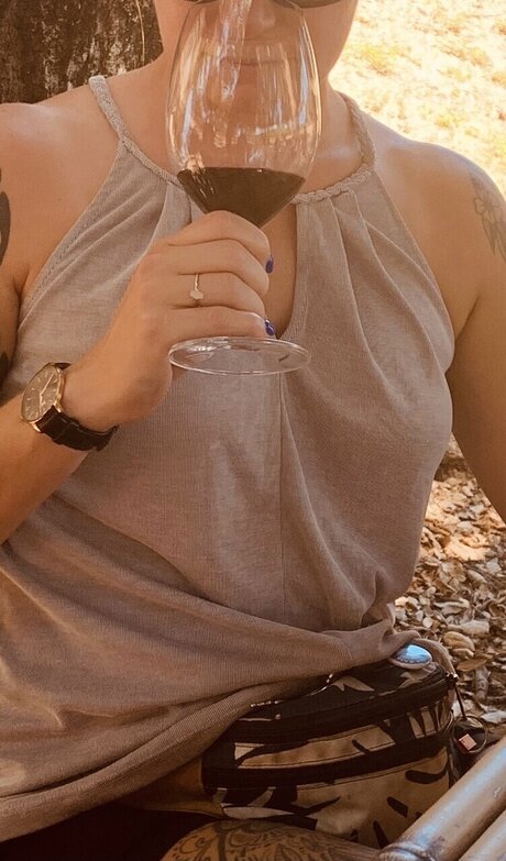 Foto di nudo di fuga di OnlyFans di Mona