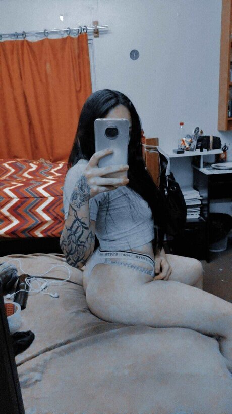Foto di nudo di fuga di OnlyFans di Gyaaal