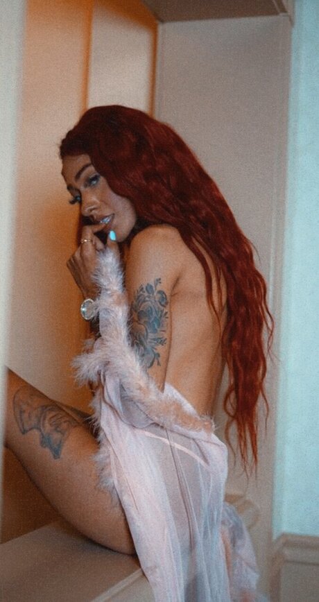 Foto di nudo di fuga di OnlyFans di Devinthegoddess