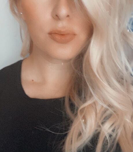 Foto di nudo di fuga di OnlyFans di Scarlett Maxwell
