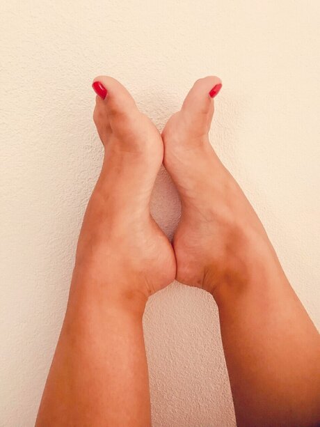 Foto di nudo di fuga di OnlyFans di Sweet Feet