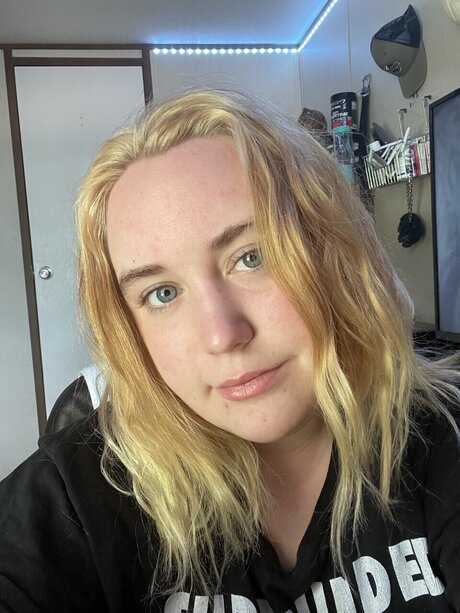 Foto di nudo di fuga di OnlyFans di Emma Dawn