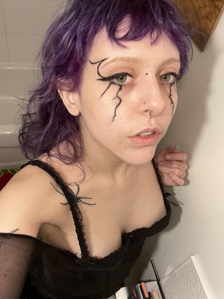 Foto di nudo di fuga di OnlyFans di Loralie