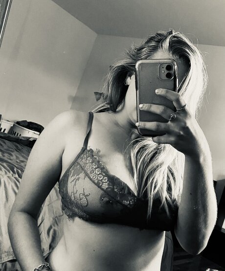 Foto di nudo di fuga di OnlyFans di Jessykayy
