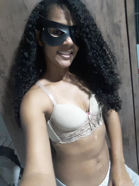 Foto di nudo di fuga di OnlyFans di Nicolly