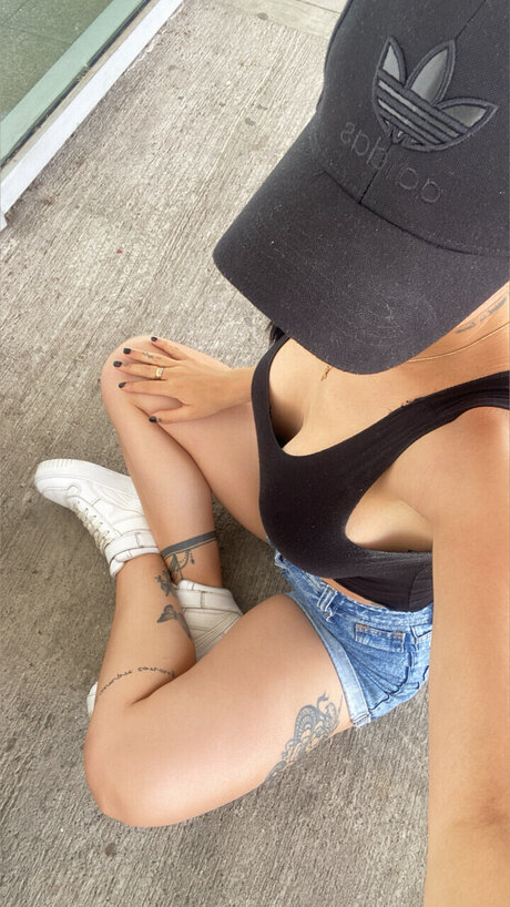 Foto di nudo di fuga di OnlyFans di   