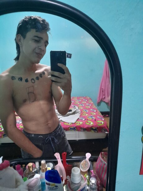 Foto di nudo di fuga di OnlyFans di Pedro Suarez