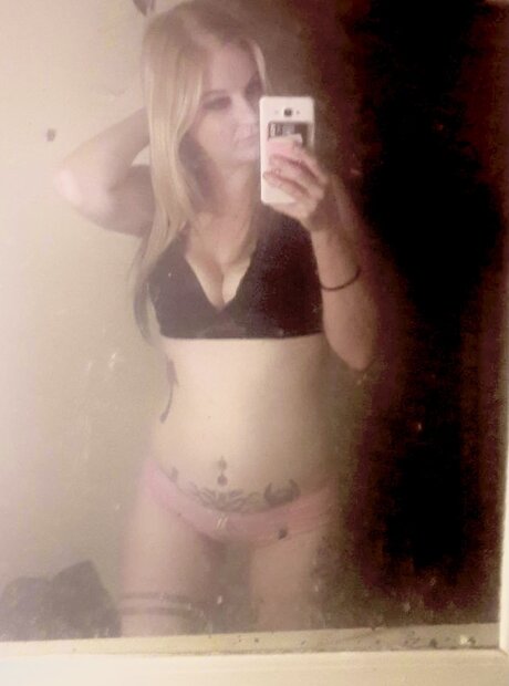 Foto di nudo di fuga di OnlyFans di Yourwetdream