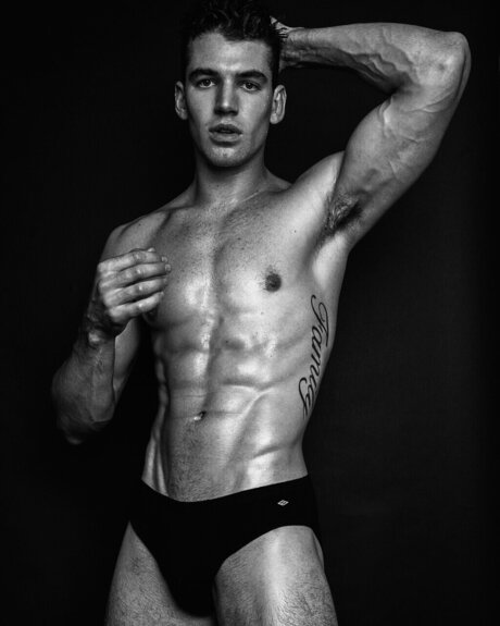 Foto di nudo di fuga di OnlyFans di Noah