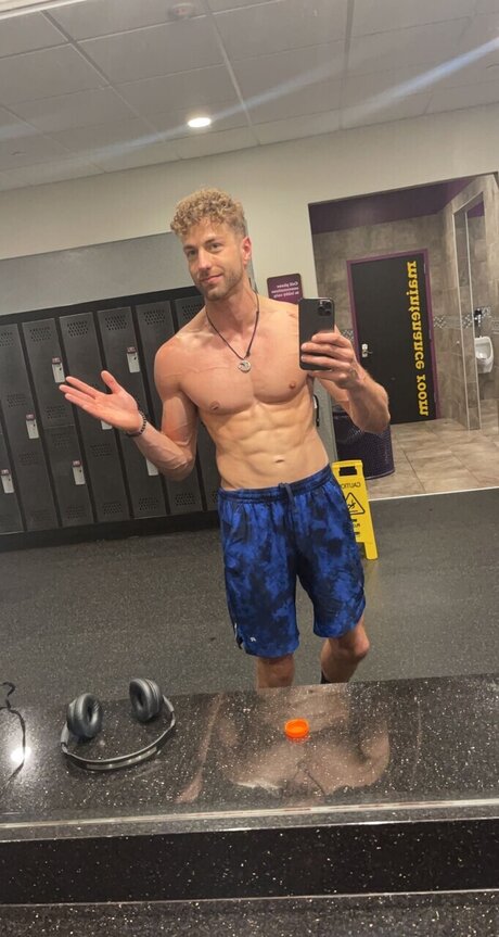 Foto di nudo di fuga di OnlyFans di Hankiepanky