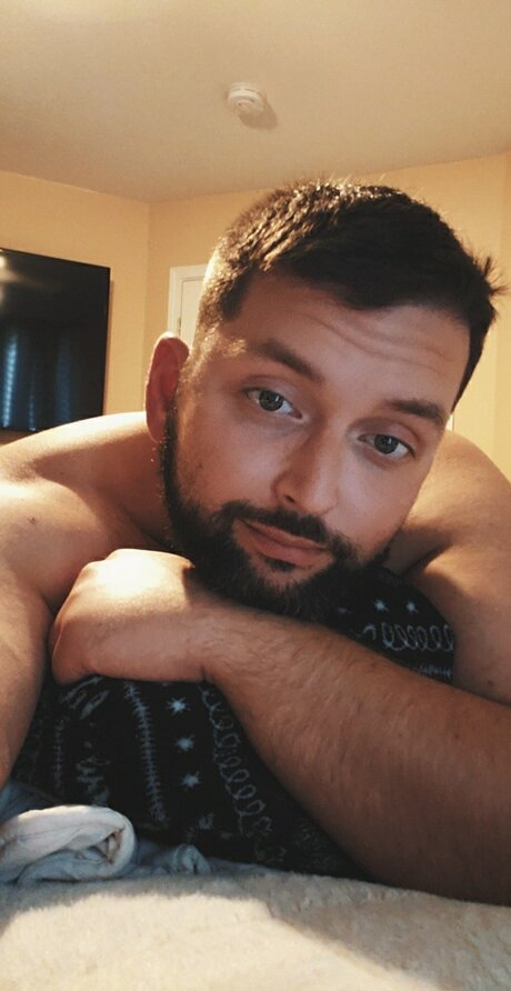 Foto di nudo di fuga di OnlyFans di Christian Alexander