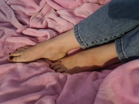 Foto di nudo di fuga di OnlyFans di Sweet Feet