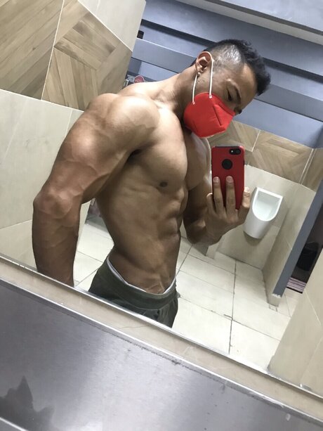 Foto di nudo di fuga di OnlyFans di Michael