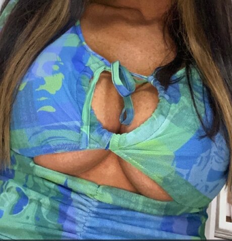 Foto di nudo di fuga di OnlyFans di U169217423