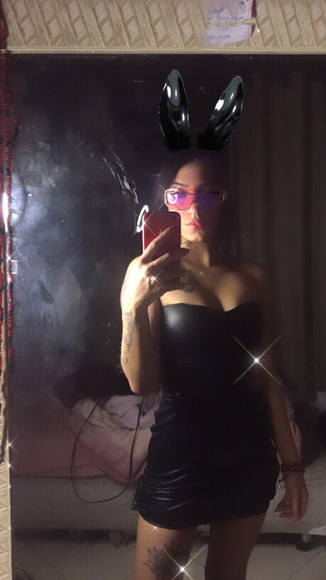 Foto di nudo di fuga di OnlyFans di Mell