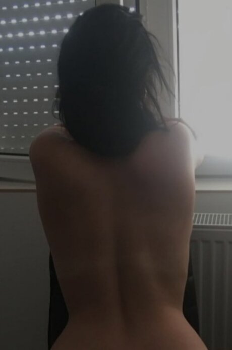 Foto di nudo di fuga di OnlyFans di Lena