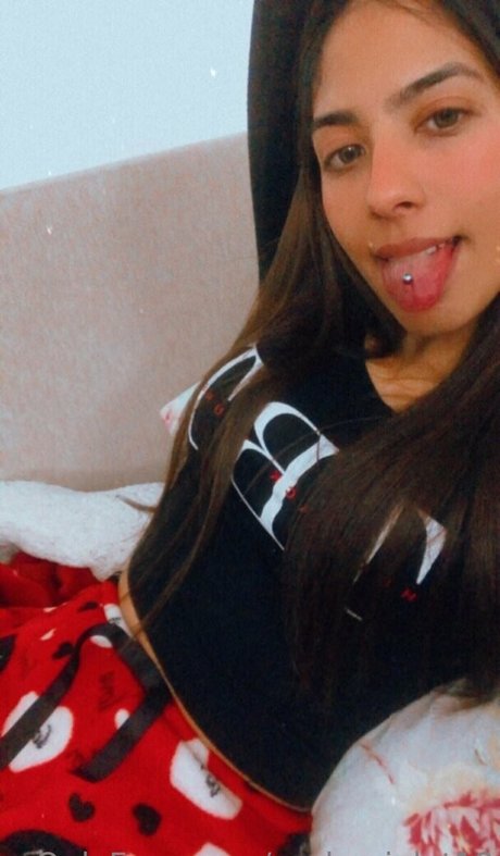 Foto di nudo di fuga di OnlyFans di Sashaviolet19