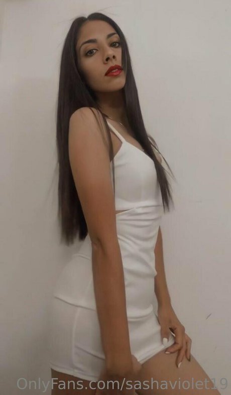 Foto di nudo di fuga di OnlyFans di Sashaviolet19