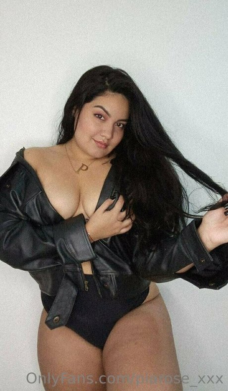 Foto di nudo di fuga di OnlyFans di Piarosexxx