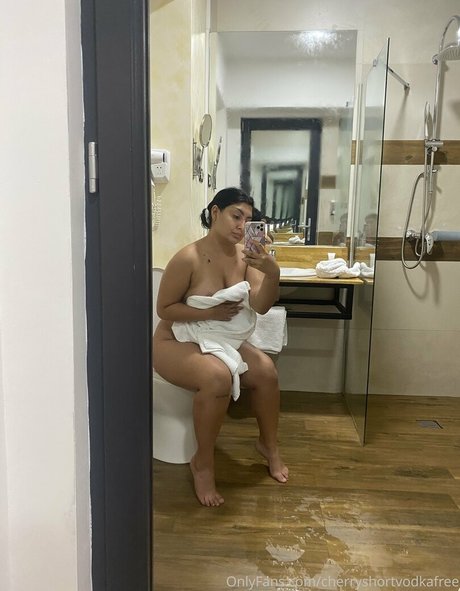 Foto di nudo di fuga di OnlyFans di Babecherryfree