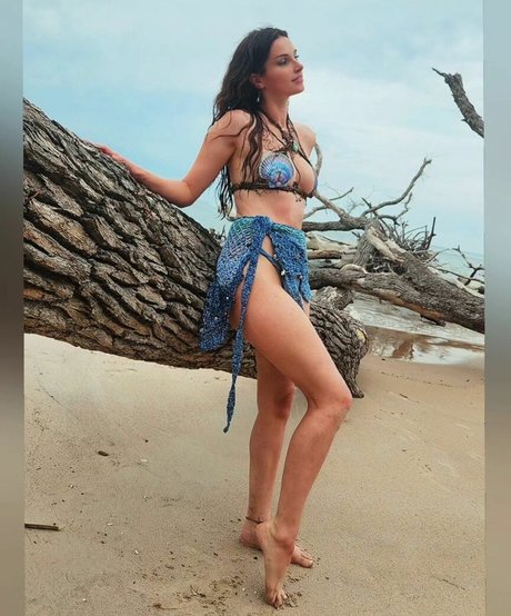 Foto di nudo di fuga di OnlyFans di Alyson Tabbitha