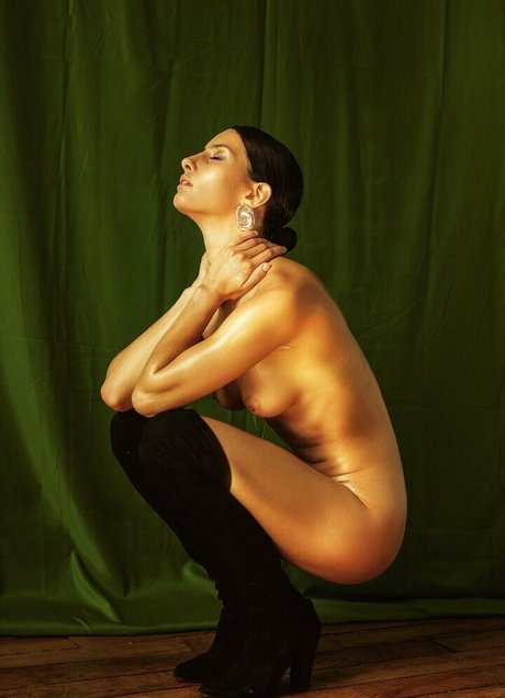 Aurelie Lacombe