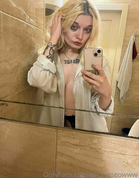 Foto di nudo di fuga di OnlyFans di Alicehotxxx