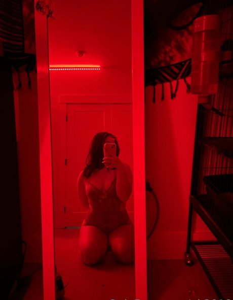 Foto di nudo di fuga di OnlyFans di Ak2018