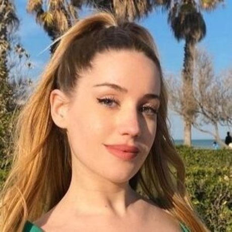 Foto di nudo di fuga di OnlyFans di Lluna Clark